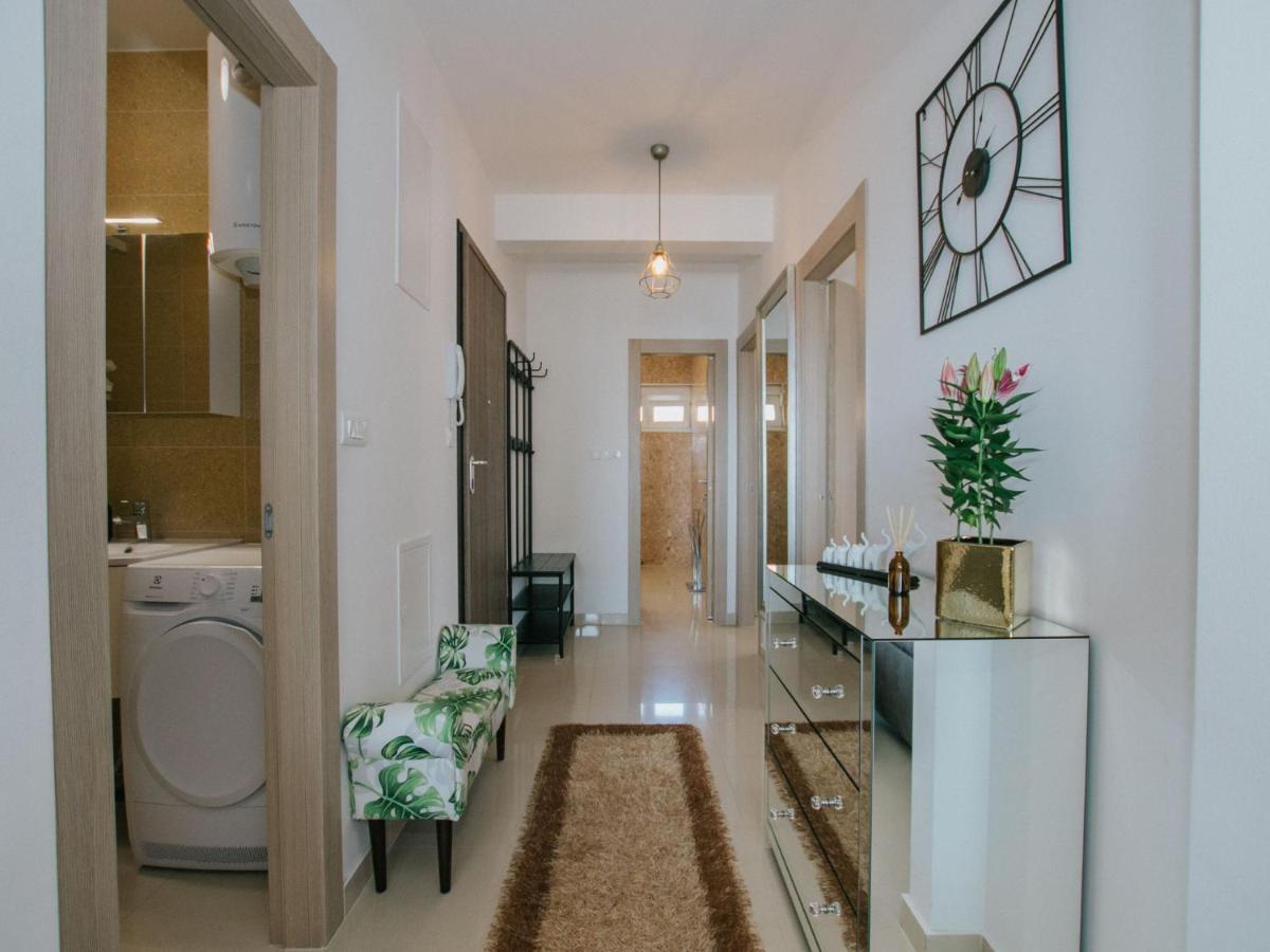 Luxury Apartment Di トロギール エクステリア 写真