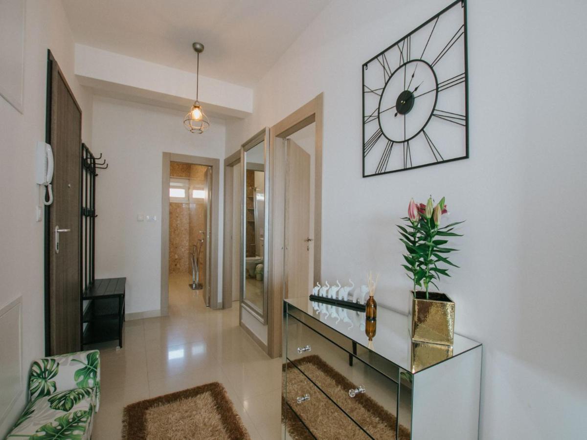 Luxury Apartment Di トロギール エクステリア 写真